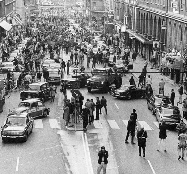 The first morning after Sweden changed from driving on the left side to driving on the right, 1967